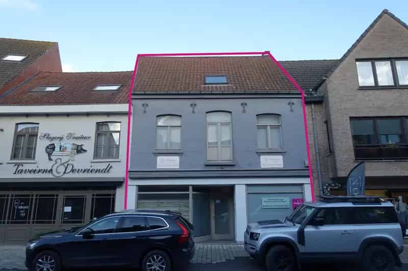 Te Huur: Ruime 4-Slaapkamers Huis in Zedelgem