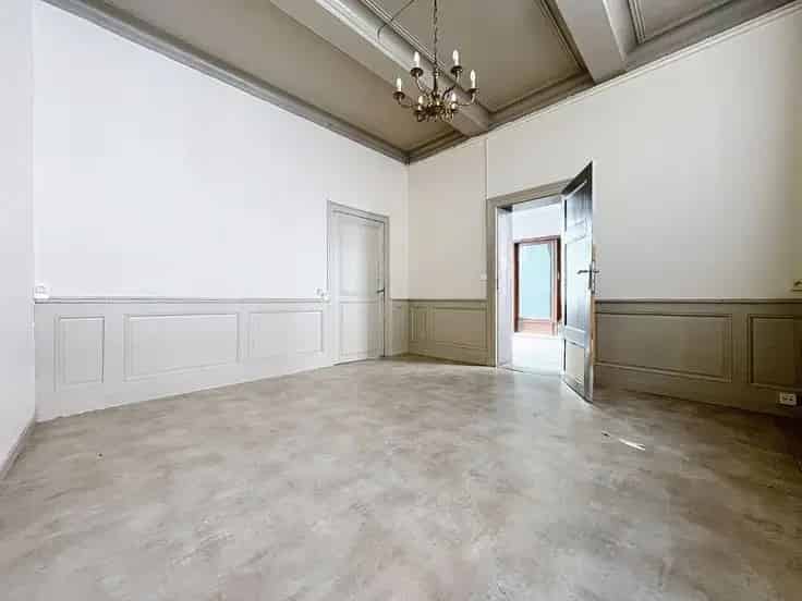 Huis te koop Ath: 5 slaapkamers, renovatieproject