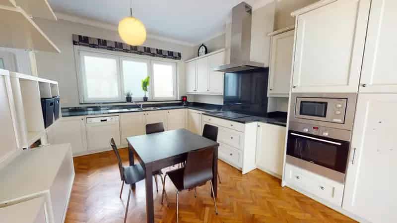 Appartement 2 Chambres Woluwe-Saint-Lambert Pres du Metro Tomberg