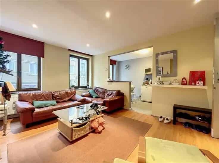 Appartementenblok Te Koop: 5 Eenheden 400m²