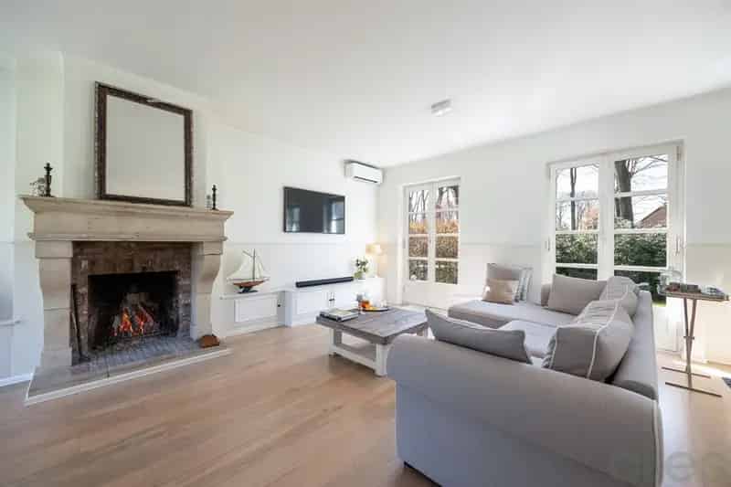 Villa te koop Brasschaat 5 slaapkamers 2400m2
