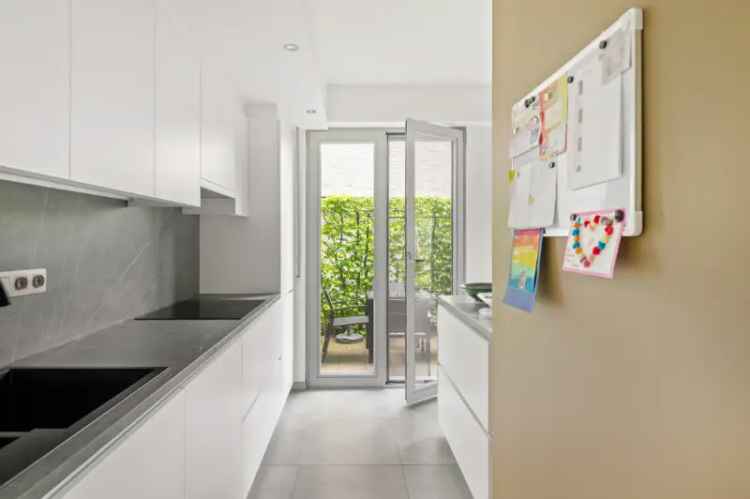 Appartement te koop Reet 2 slaapkamers 3 autostaanplaatsen tuin