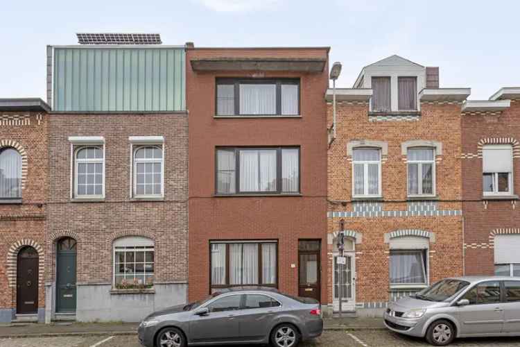 Huis te koop Deurne 4 slaapkamers 211m² tuin