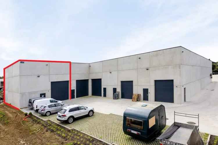 Zeer goed gelegen KMO-unit van ± 160m²