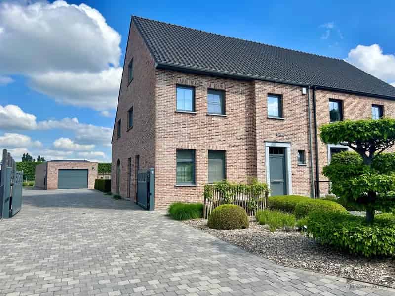 Huis te huur 5 Slaapkamers Dubbele Garage EPC A