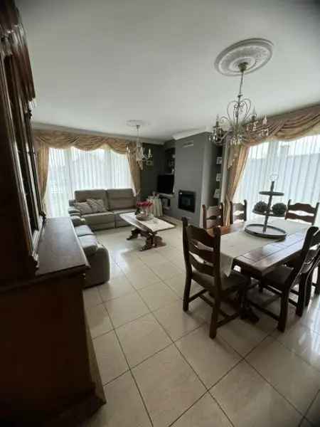 Instapklare woning 5a80 zeer goed onderhouden