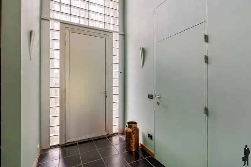 Moderne woning te koop 3500m2 3 slaapkamers 2 badkamers