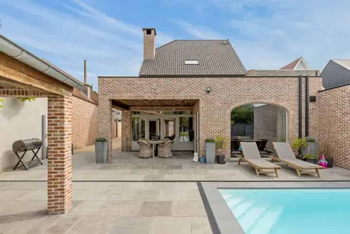 Huis te koop Erpe-Mere: Stijlvolle halfopen bebouwing nabij Aalst en Gent