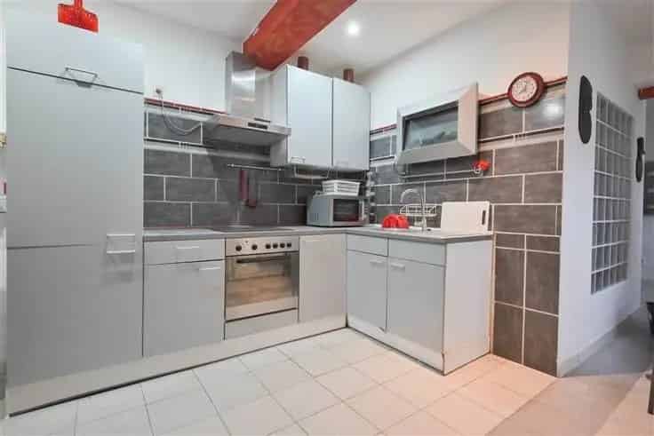 Appartement te koop 87m² - gerenoveerd - gelijkvloers