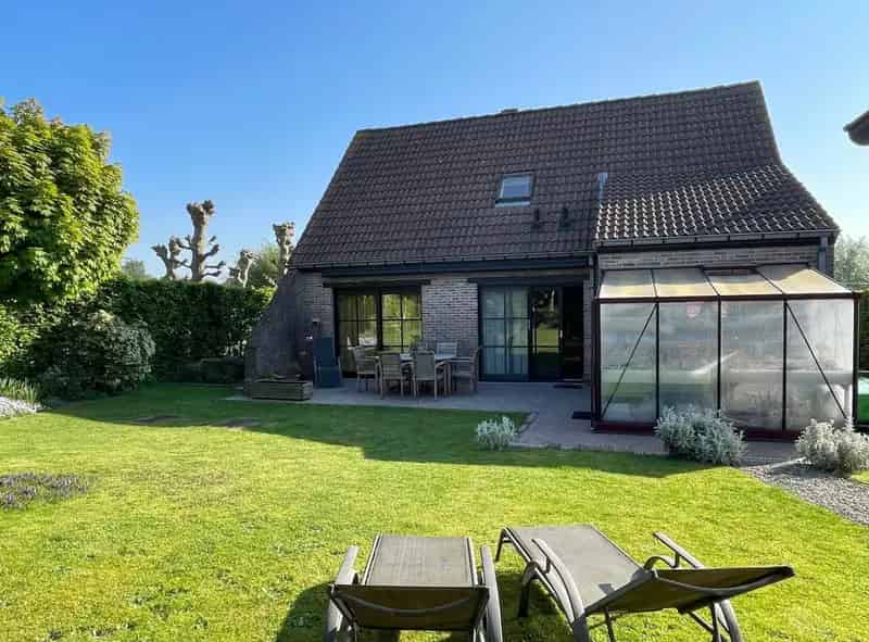 Vrijstaande woning met tuin rustige locatie