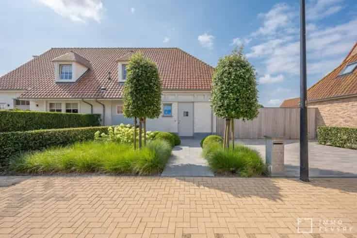 Koppelvilla te Koop Duinbergen: 3 slaapkamers, tuin, zonnepanelen