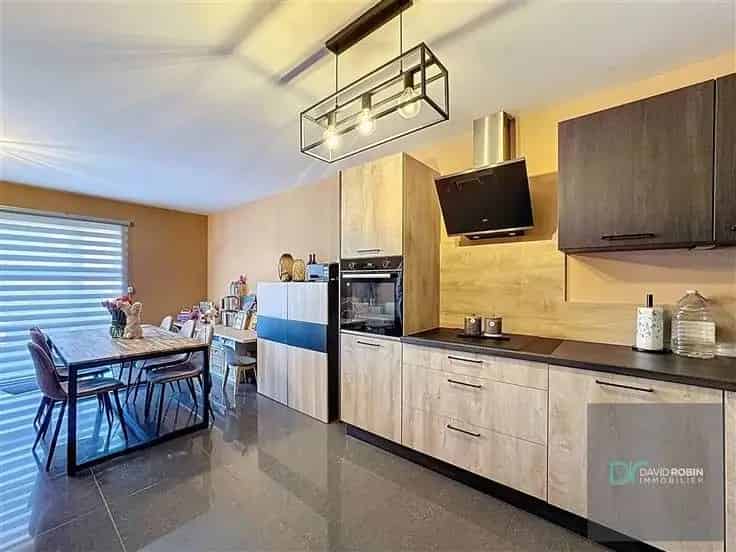 Appartement 2 slaapkamers Lambusart - Prive parking en tuin