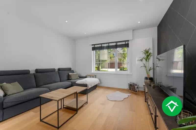 Gerenoveerde alleenstaande woning Izenberge
