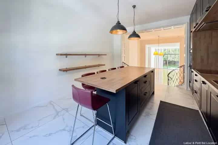 Charmant Huis 6 Slaapkamers Sint-Gillis Châtelain