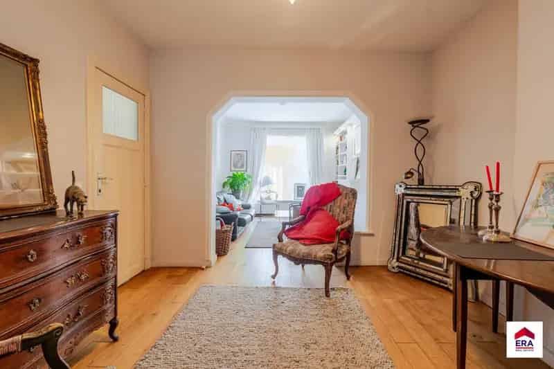 Huis te koop Sint-Genesius-Rode: 5 slaapkamers, tuin en garage