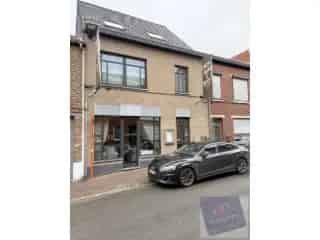 Handelspand Sint Truiden te koop -  €3500 maandelijkse huur