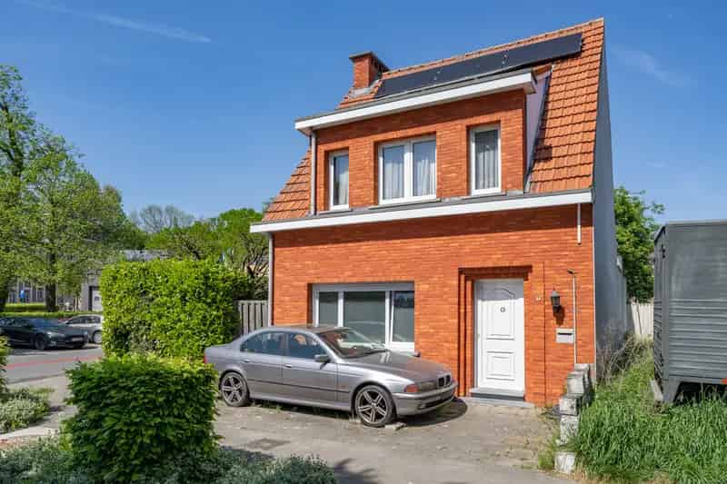 Huis te koop te renoveren in Lint