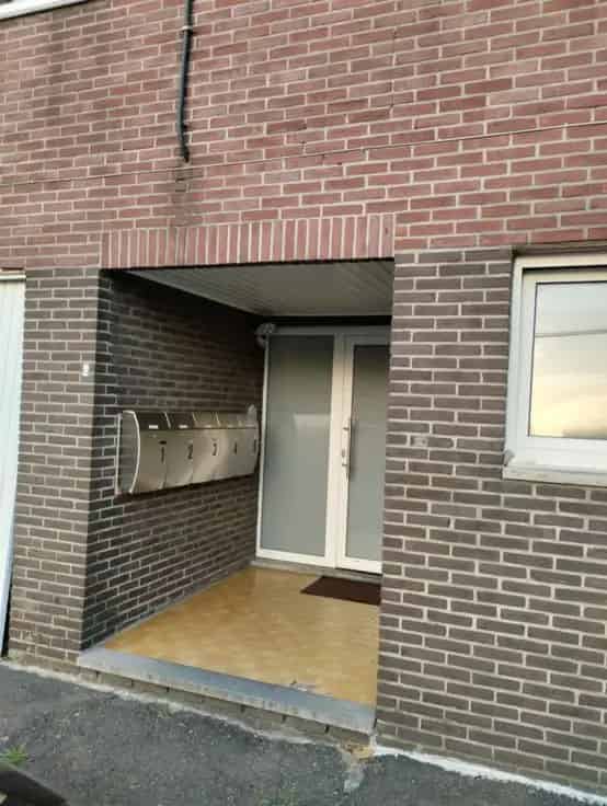 Appartement te koop Oupeye: 1 slaapkamer, garage, rustig