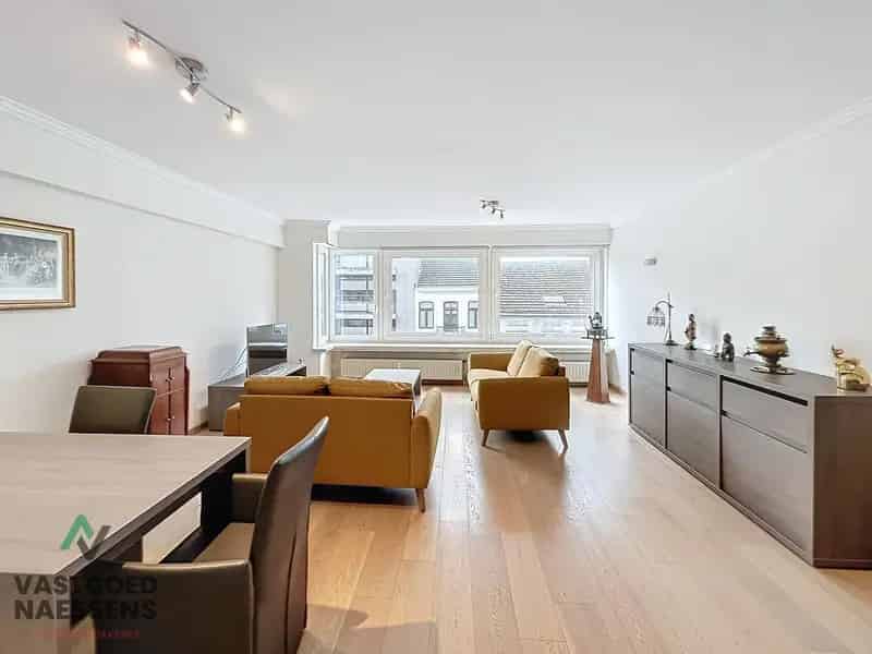 Instapklare 2 Slaapkamers Appartement Oostende Centrale Ligging