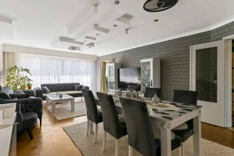 Appartement te huur Antwerpen - Instapklaar met terras en 3 slaapkamers