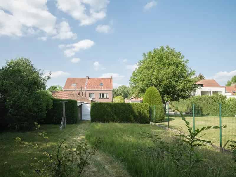 Huis te koop Sint-Martens-Latem: te renoveren halfopen bebouwing