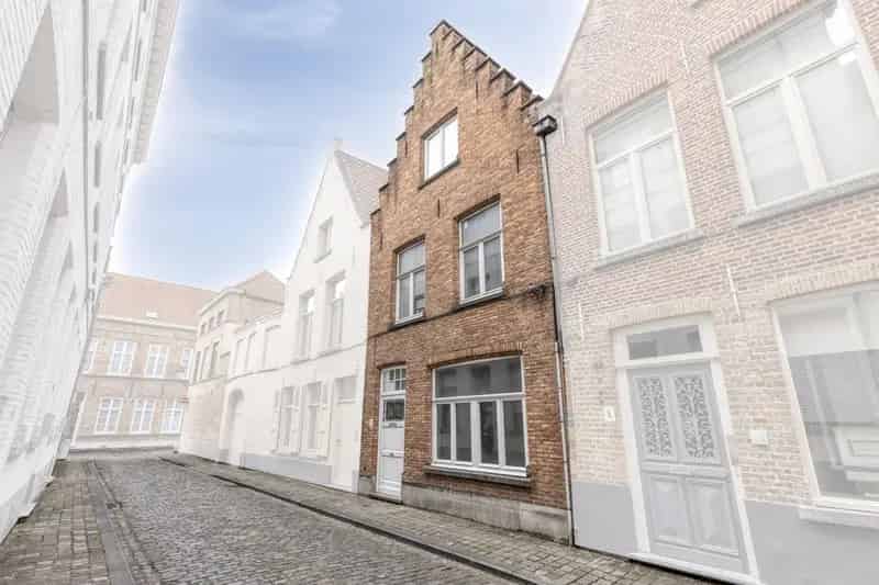 Te renoveren stadswoning Brugge
