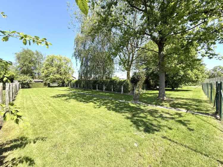 Huis te koop Amougies grote tuin veel potentieel