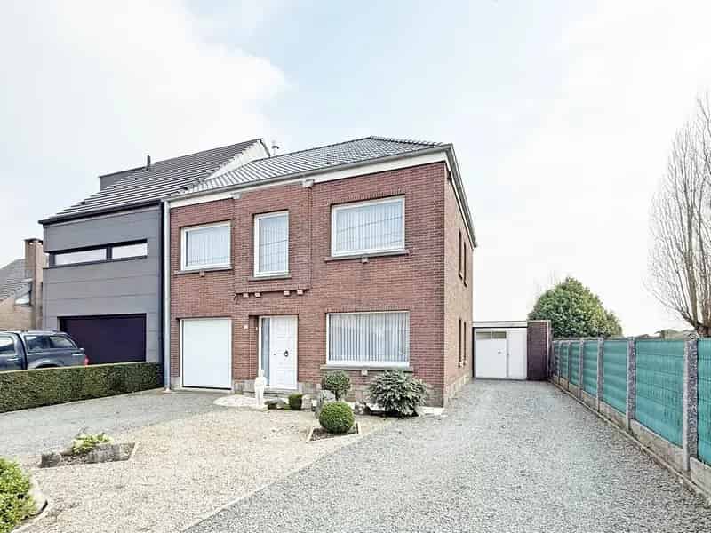 Huis te koop in Erwetegem Zottegem jaren 60