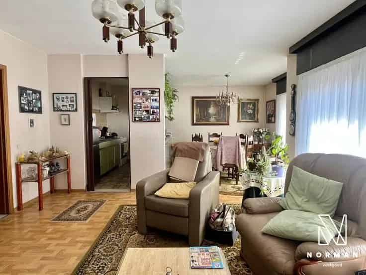 Appartement te Koop Kuurne - 2 Slaapkamers Garage