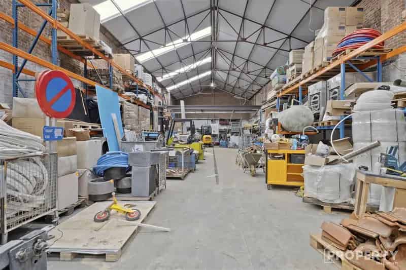 Huis te koop met loods 600m2 5 slaapkamers