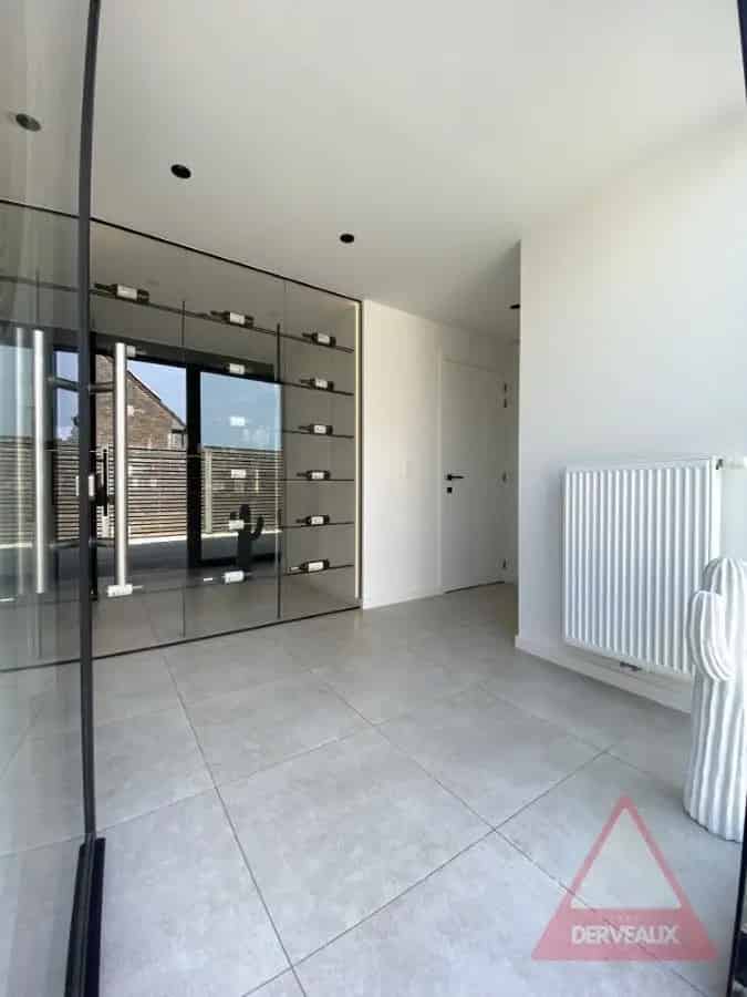 Moorsele Villa: Gelijkvloers met Panoramisch Uitzicht en Zwembad