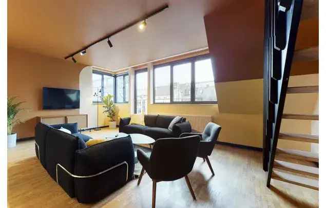 Huur 3 slaapkamer appartement van 12 m² in Brussels