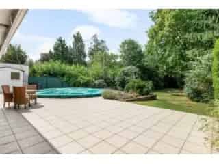 Villa te koop Brasschaat 4 slaapkamers zwembad