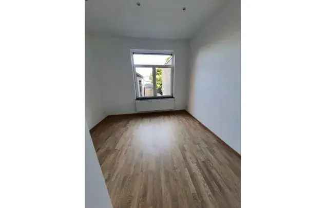 Huur 1 slaapkamer appartement van 60 m² in Liège