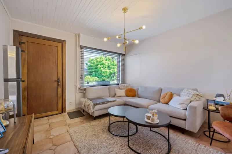 Gezinswoning te koop 98m2 2 slaapkamers ruime tuin