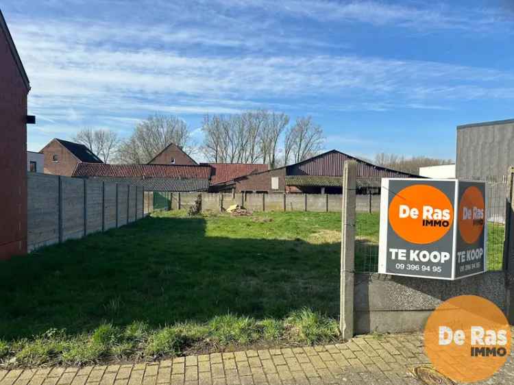 ERONDEGEM - Centraal gelegen bouwgrond voor HOB