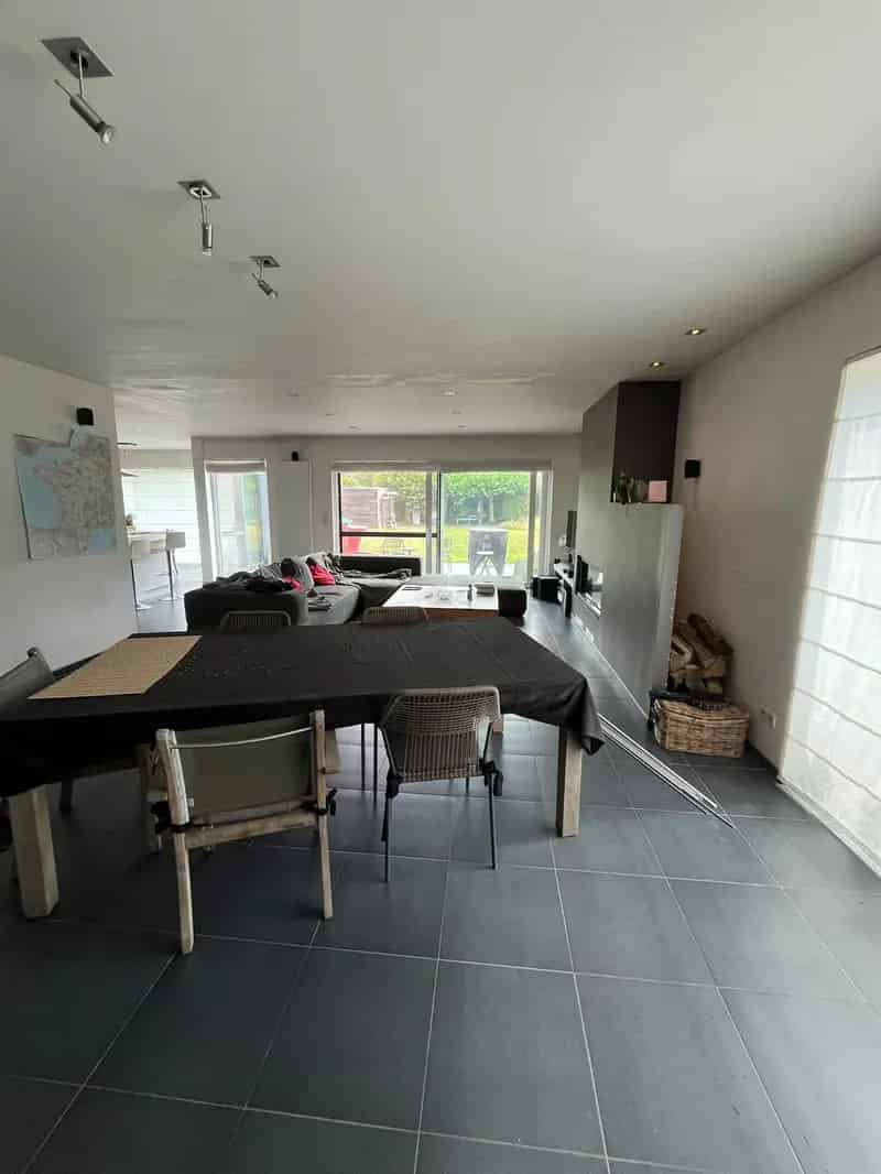 Zeer ruime woning met tuin en garage