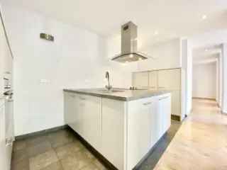 Appartement te huur Brussel 2 slaapkamers 141m²