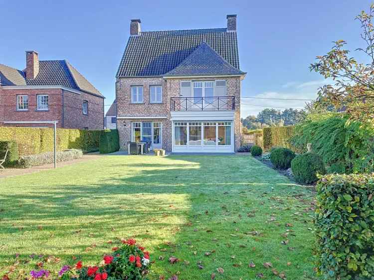 Charmante Villa Met Zicht Op Achterliggend Groen