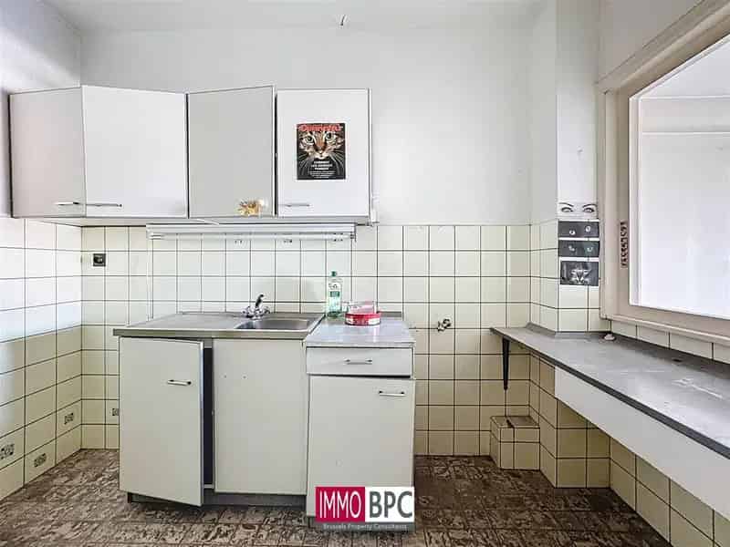 Te renoveren studio 46m² Sint-Joost-ten-Node