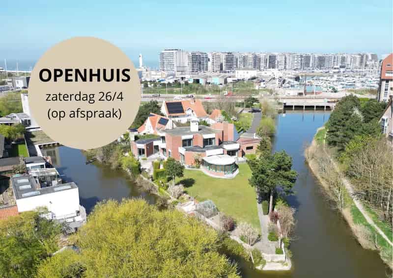 Unieke Villa met Aanlegsteiger en Appartement Blankenberge