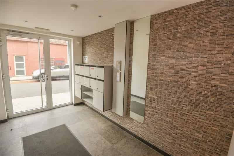 Ruim Appartement te Koop met Garage en Terras