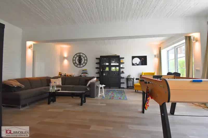 Huis te Huur Huizingen: Ruime Moderne Gezinwoning