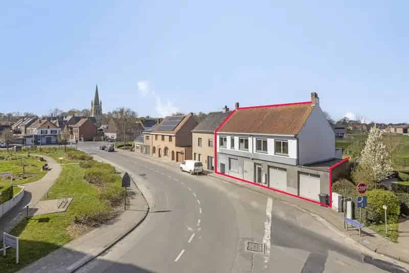 Handelspand met Appartement te Koop in Elverdinge