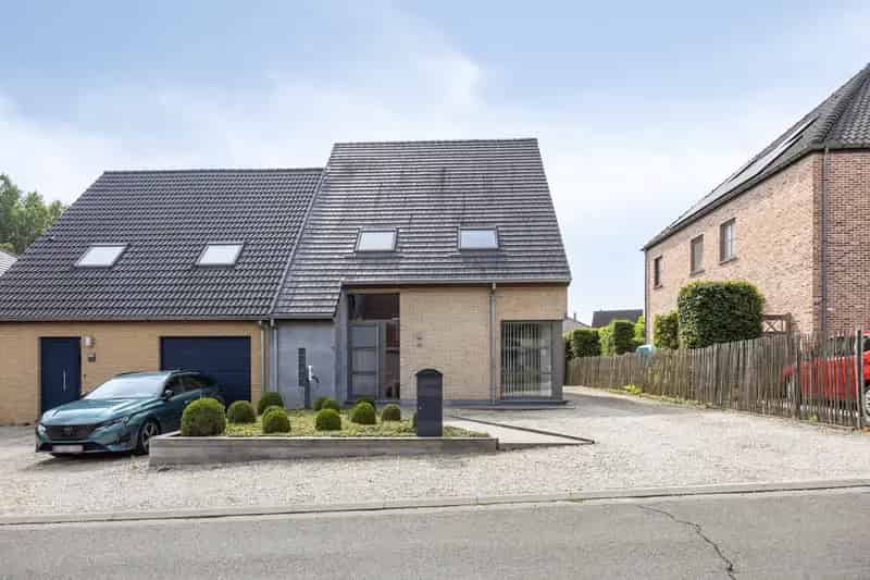 Huis te huur Essene: 2 slaapkamers, garage, tuin - Instapklaar