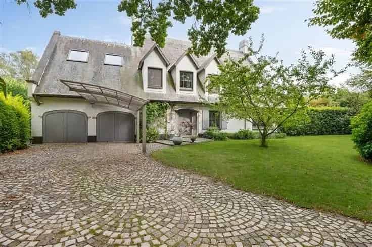 Villa te Koop Brasschaat Ruim Perceel 2670m2
