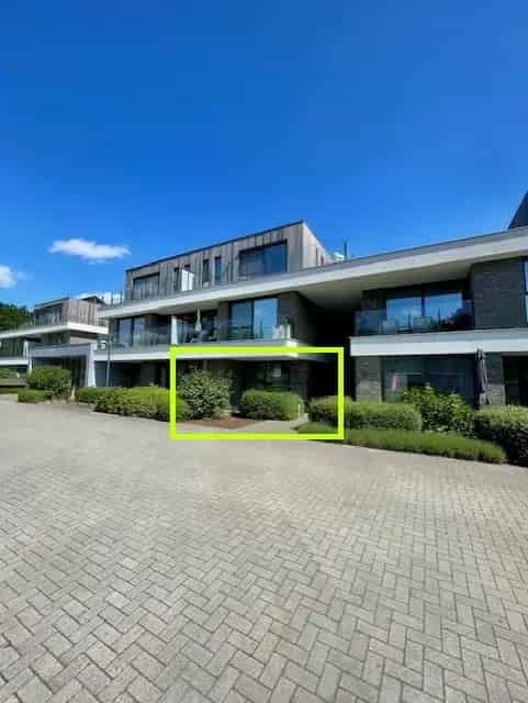 Gelijkvloerse Assistentiewoning te Koop in Berlare