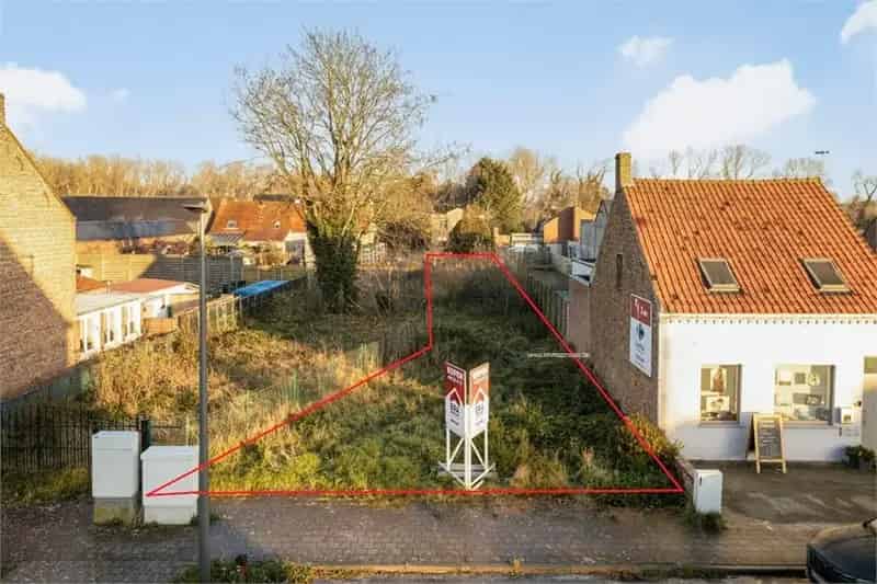 Bouwgrond te koop De Panne 695m² halfopen bebouwing