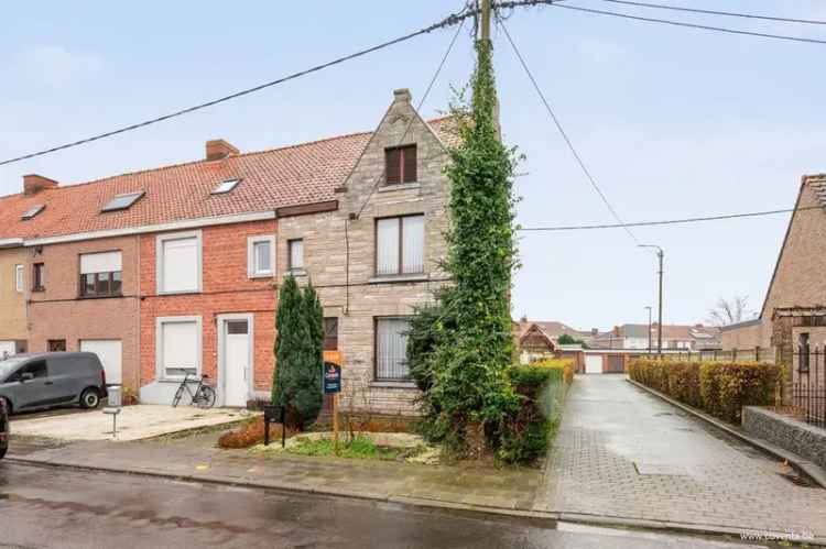 Te renoveren woning Menen 3 slaapkamers Rustige ligging