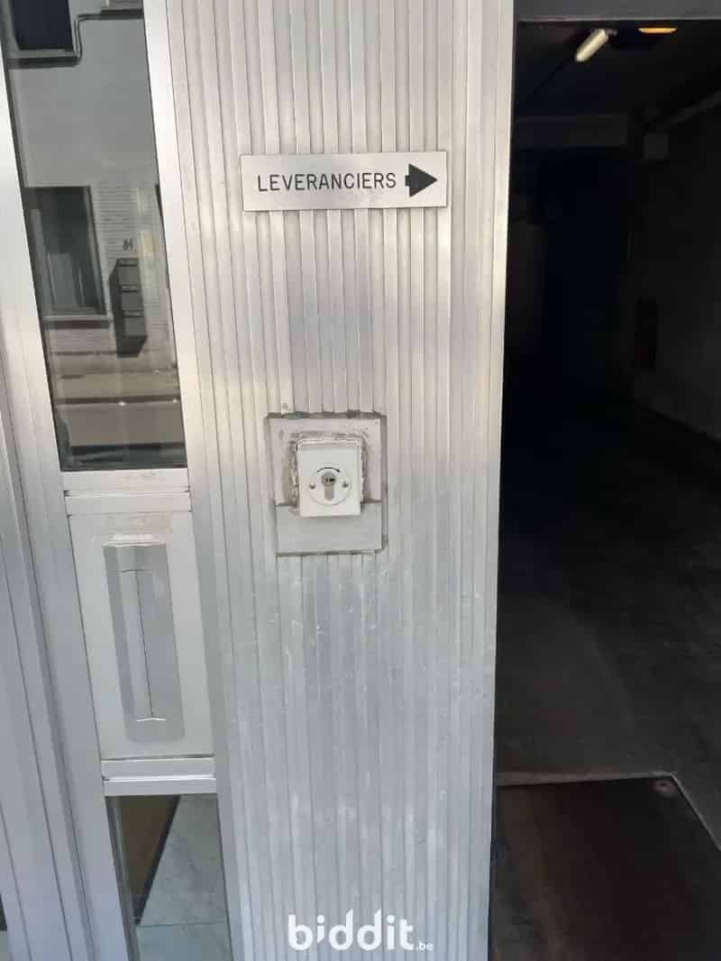 AUTOSTAANPLAATS